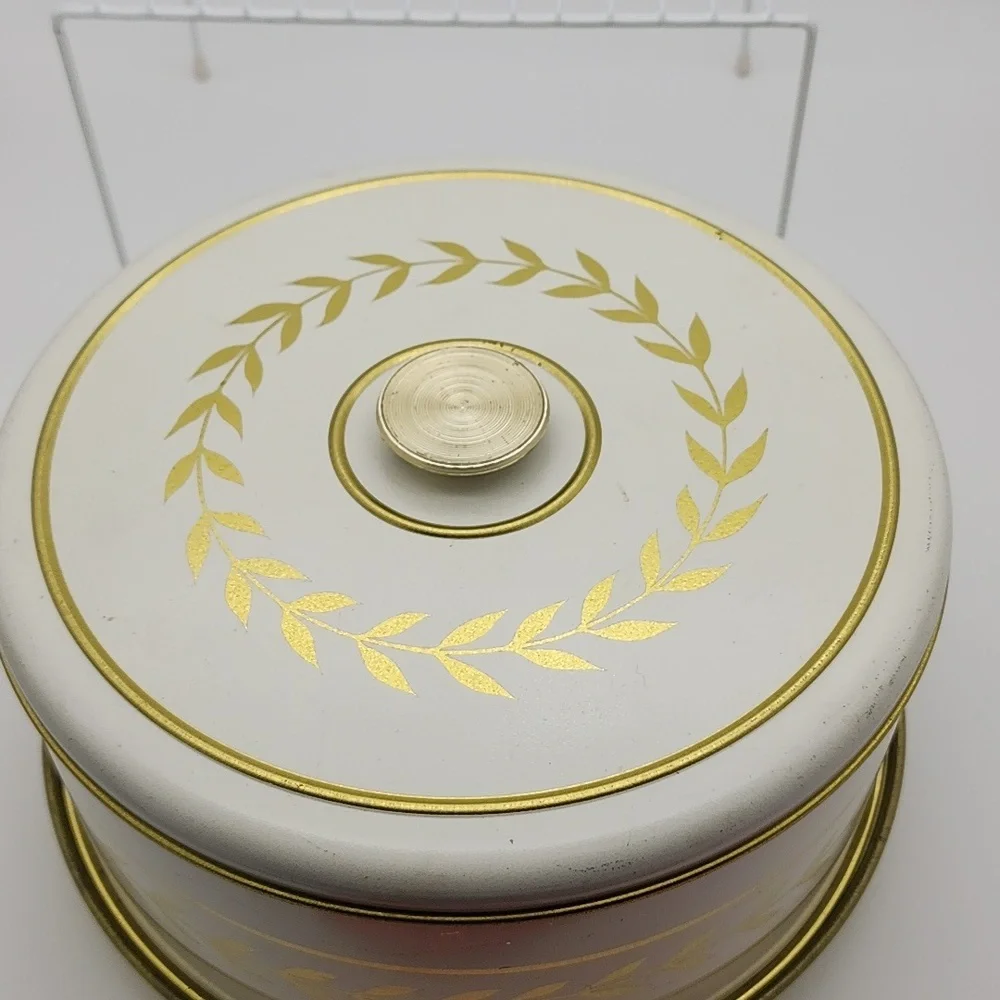 VINTAGE Cake Keeper Saver Metal With White & Gold Vine Design